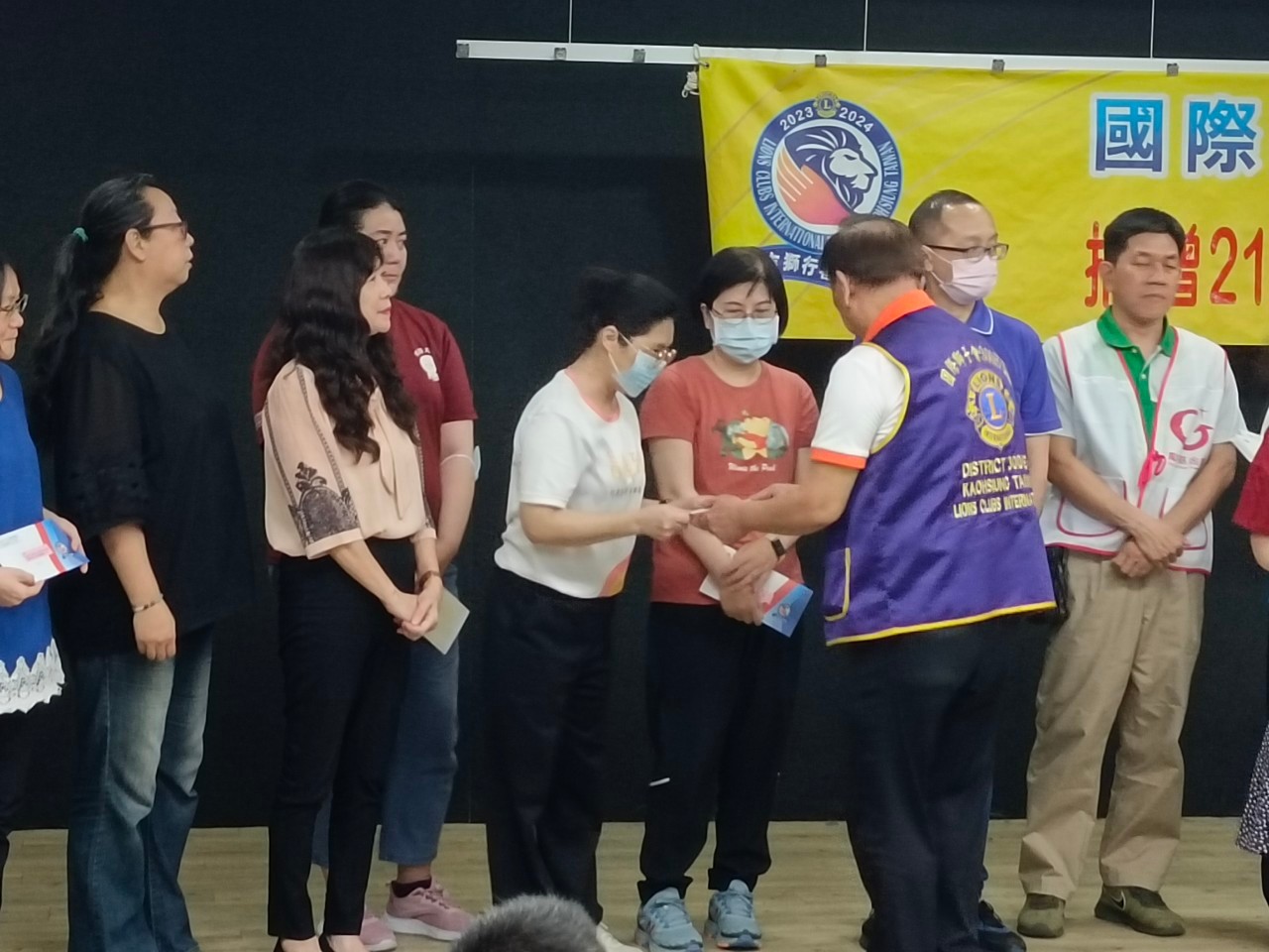 國際獅子會300E-3區捐贈21個弱勢團體愛心園遊會基金(標題圖檔)